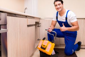 Técnicas de gasfitería en instalaciones sanitarias
